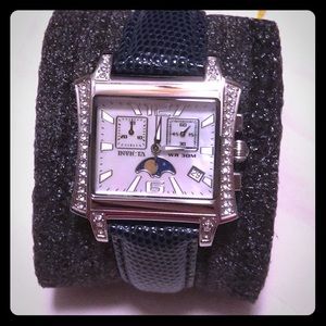 Beautiful Women’s invicta leather band watch.